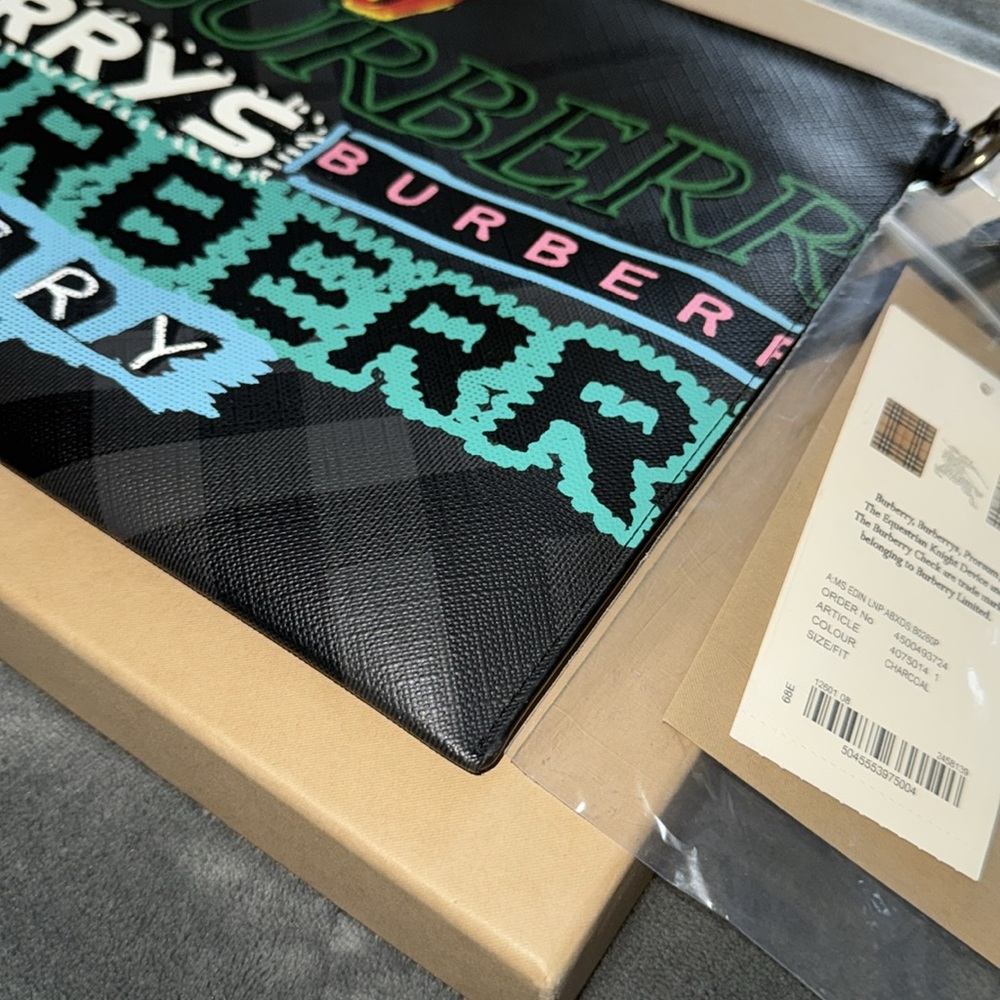 NWT Burberry clutch 11.5” x 8” - Picture 3 of 8